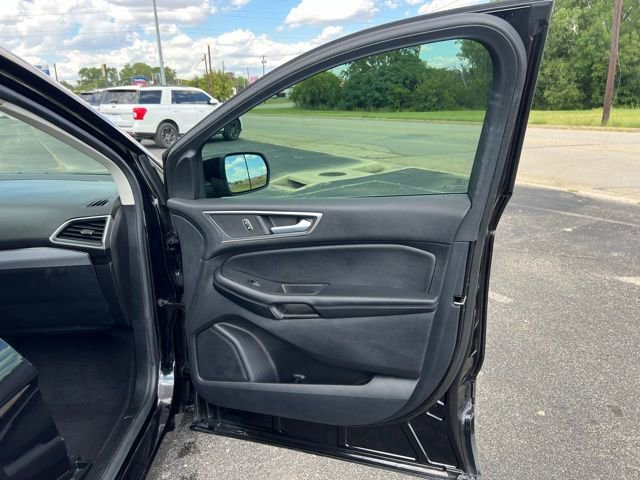Used 2022 Ford Edge SEL w/ Convenience Package image 18