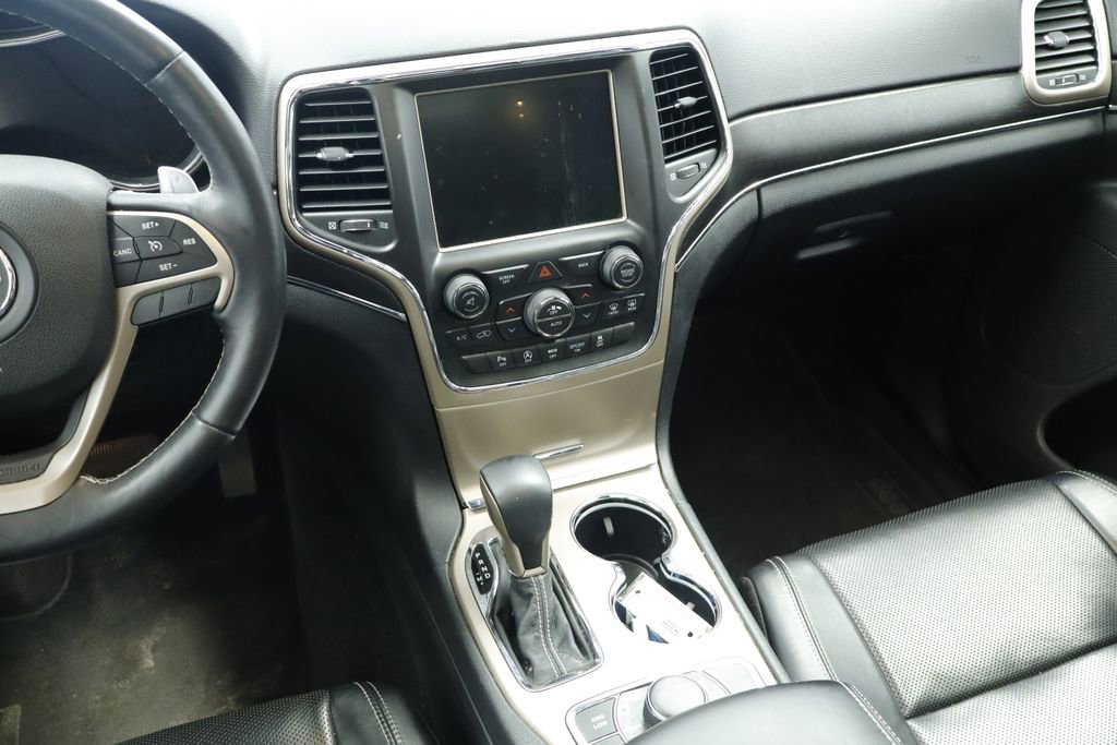 Used 2017 Jeep Grand Cherokee Limited w/ Luxury Group II AWD/4WD image 26