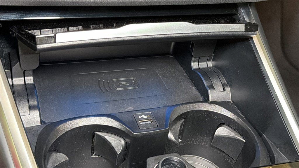 Used 2024 BMW i4 eDrive35 w/ Premium Package image 30