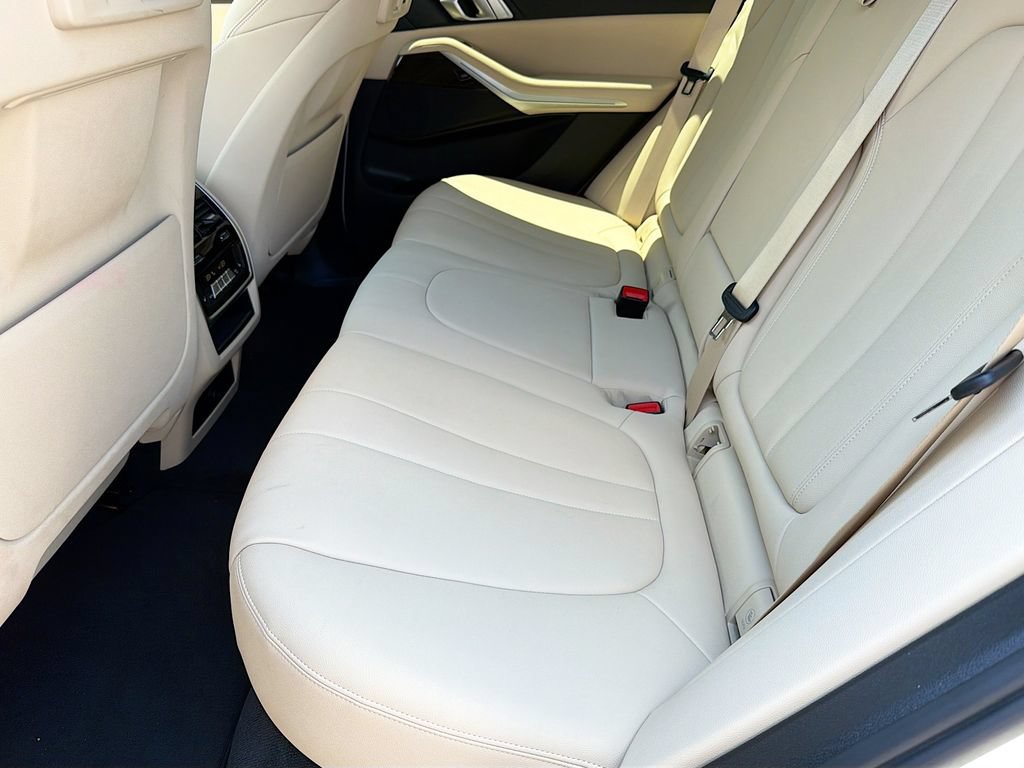 Used 2020 BMW X5 xDrive40i w/ Premium Package AWD/4WD image 26