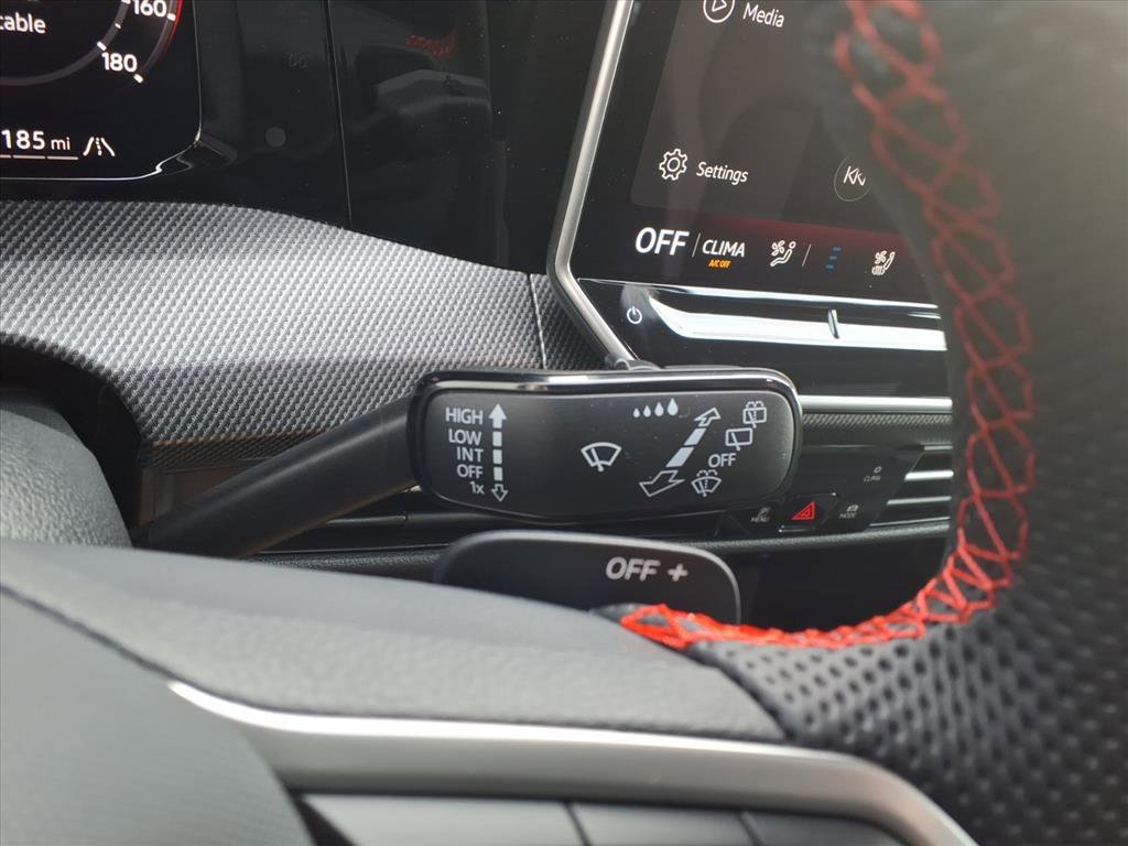New 2026 Volkswagen GTI SE FWD image 18