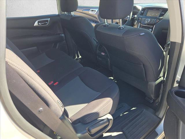 Used 2020 Nissan Pathfinder S FWD image 21
