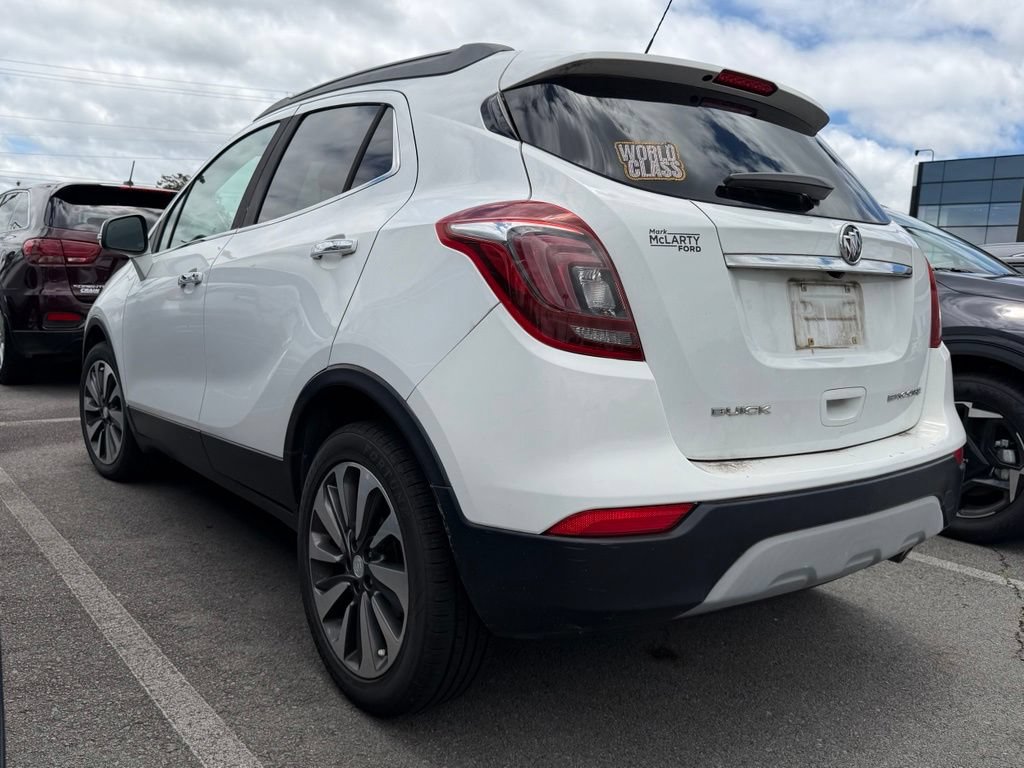 Used 2018 Buick Encore Essence FWD image 4
