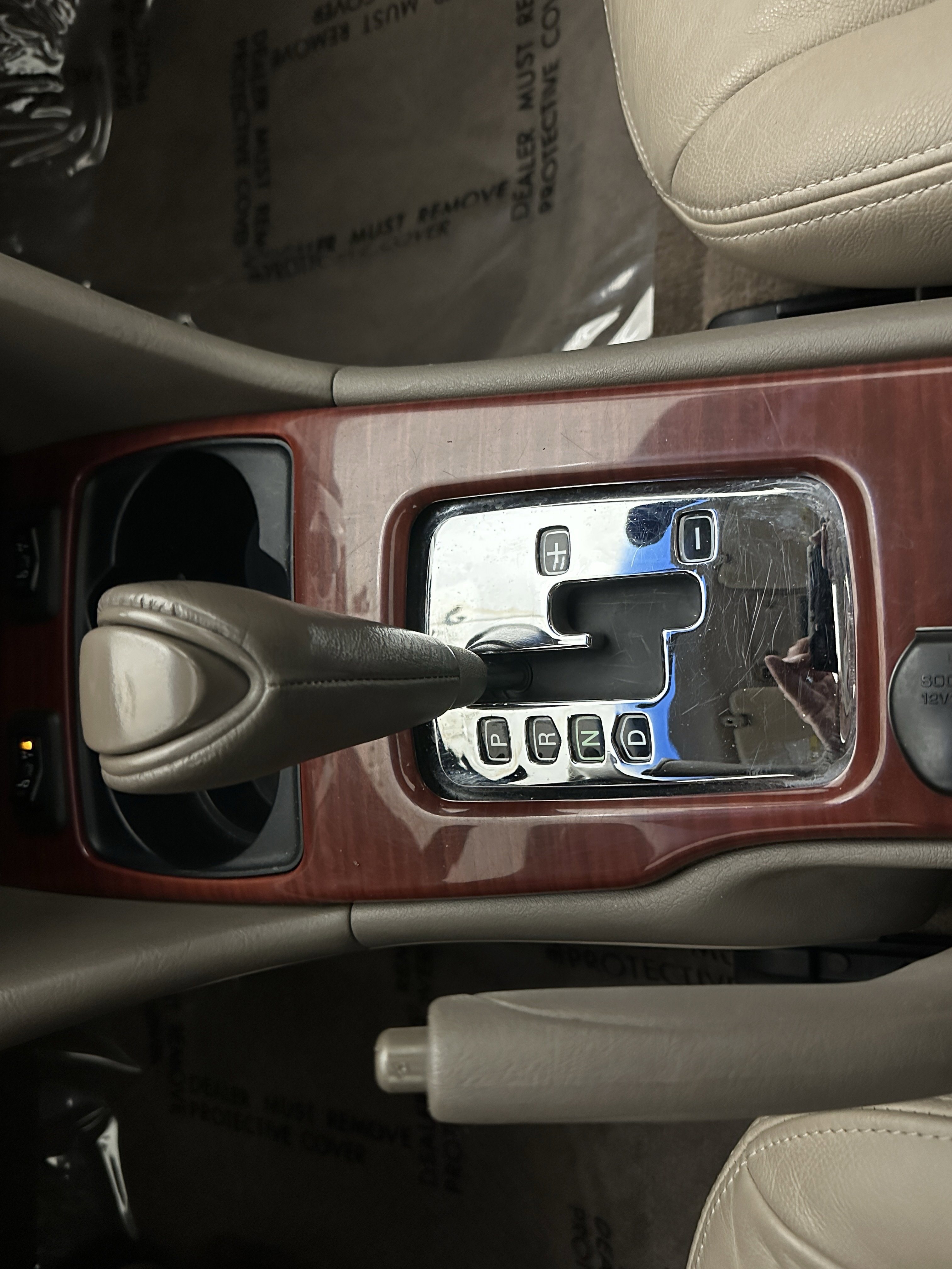 Used 2004 Mitsubishi Diamante LS image 26