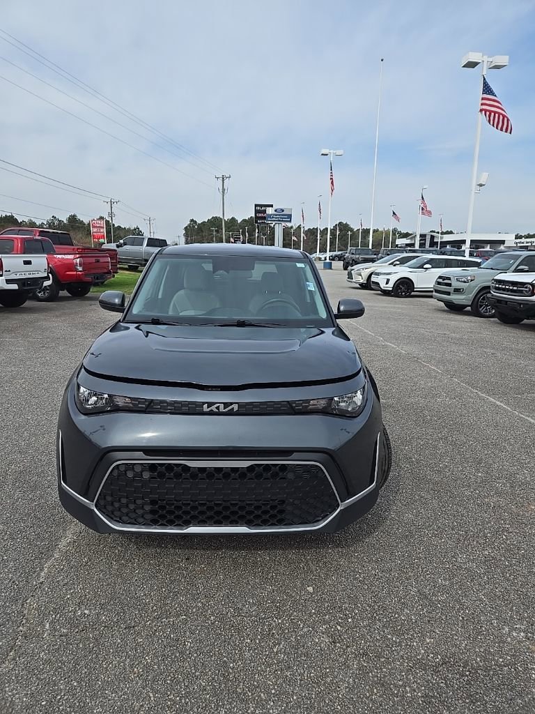 Used 2025 Kia Soul LX w/ LX Technology Package video 2