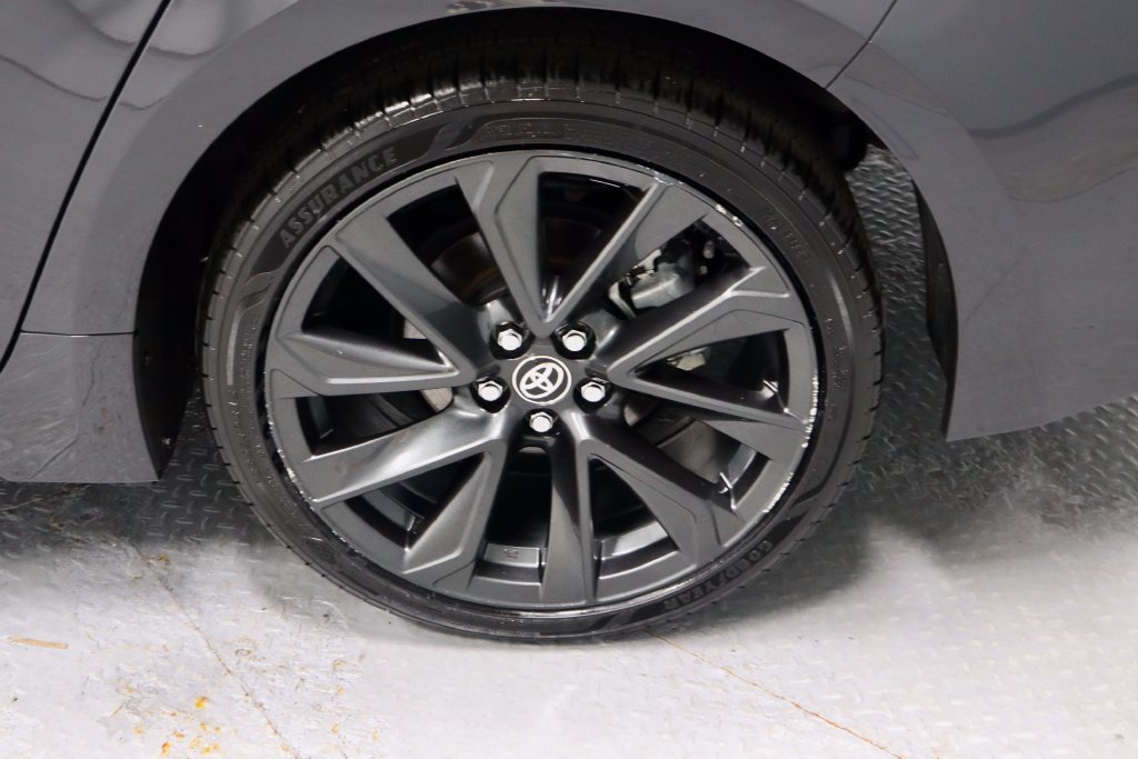 Used 2024 Toyota Corolla SE w/ Convenience Package FWD image 18