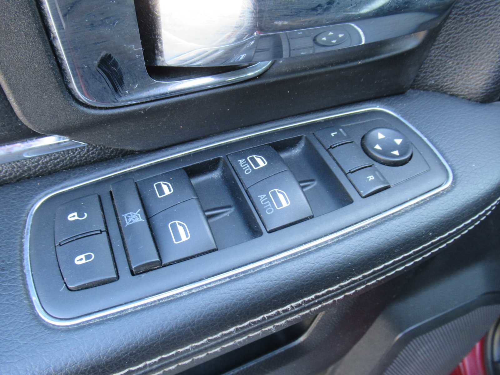 Used 2014 RAM 2500 Laramie image 17