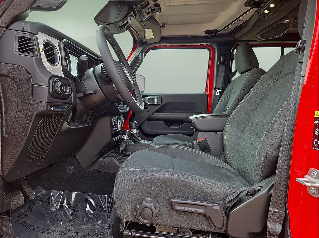 Used 2025 Jeep Wrangler Sahara 4xe image 22