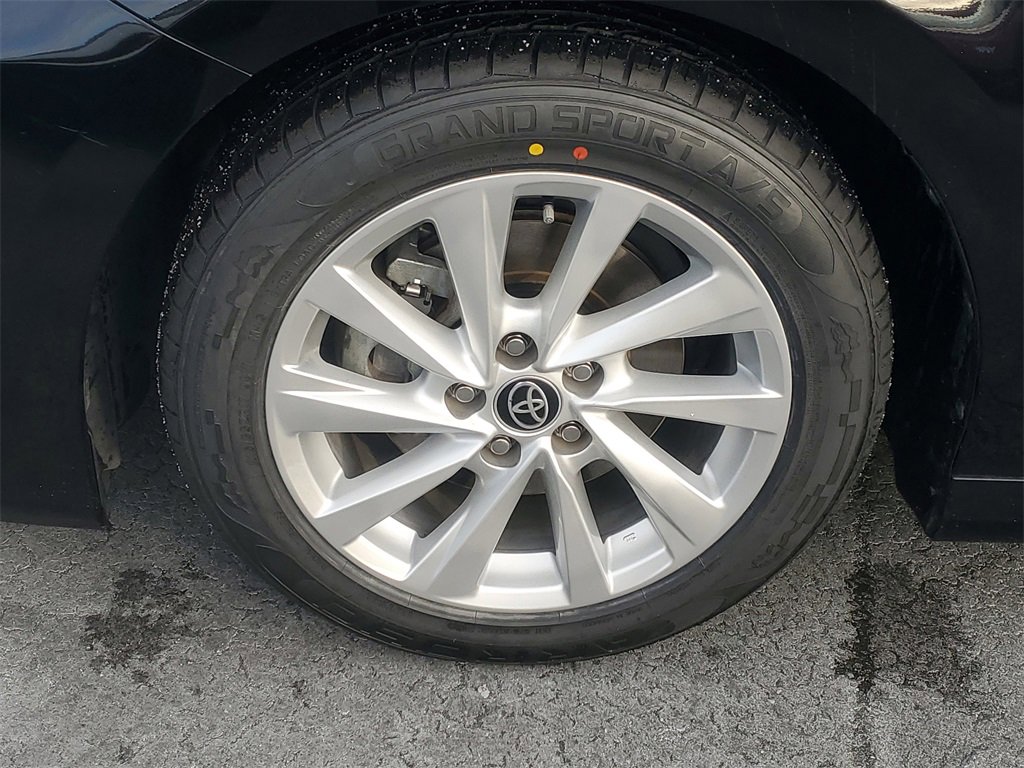 Certified 2023 Toyota Camry LE image 4