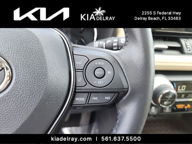 Used 2021 Toyota RAV4 Limited AWD/4WD image 30