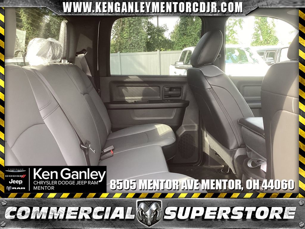 New 2025 RAM 3500 Tradesman w/ Chrome Appearance Group AWD/4WD image 16