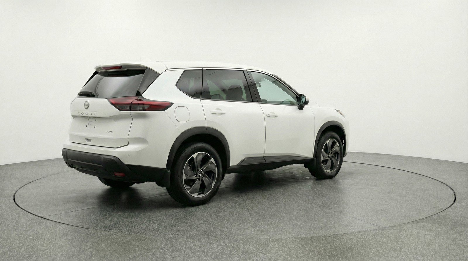 Used 2025 Nissan Rogue SV image 9