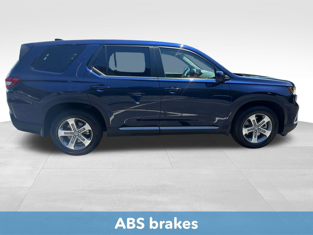 Used 2025 Honda Pilot EX-L image 9