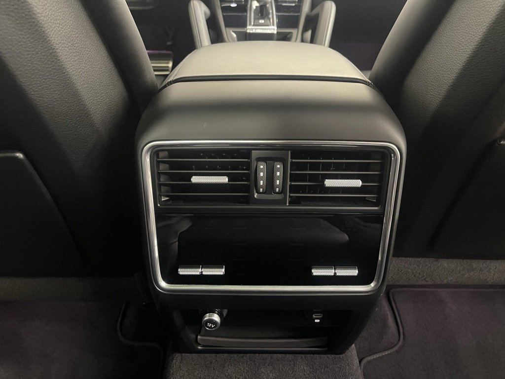 Certified 2023 Porsche Cayenne S image 25