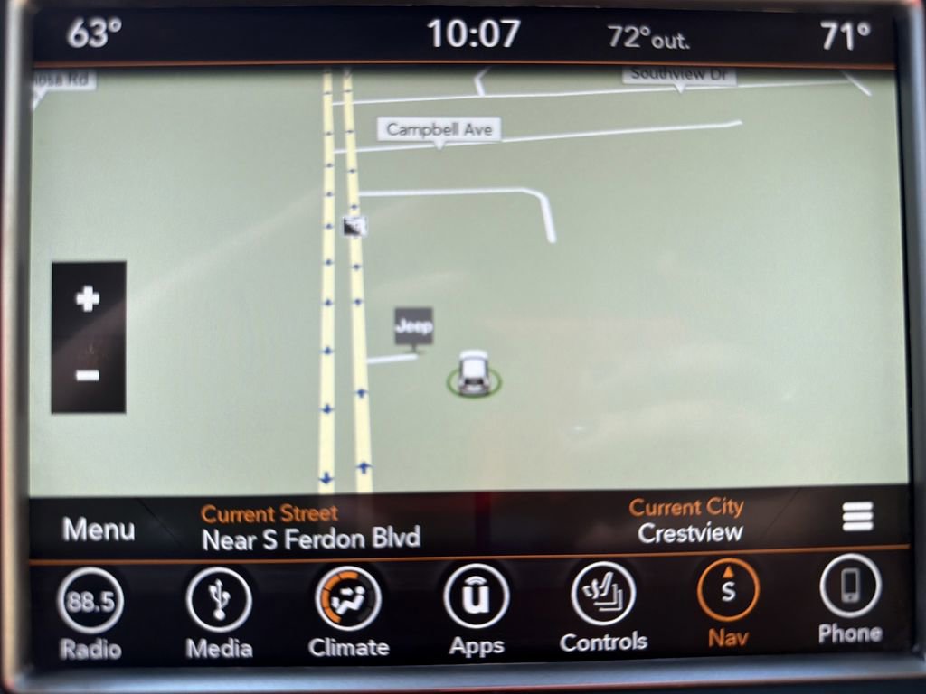 Used 2018 Jeep Grand Cherokee Limited image 32