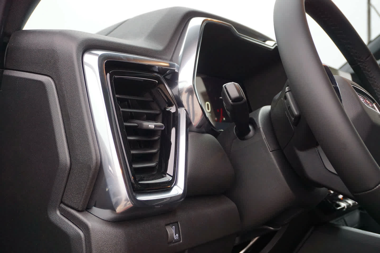 New 2026 GMC Canyon Elevation w/ Convenience Package RWD image 23