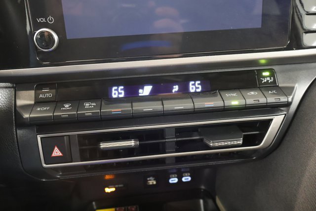 Used 2025 Toyota Camry LE FWD image 20