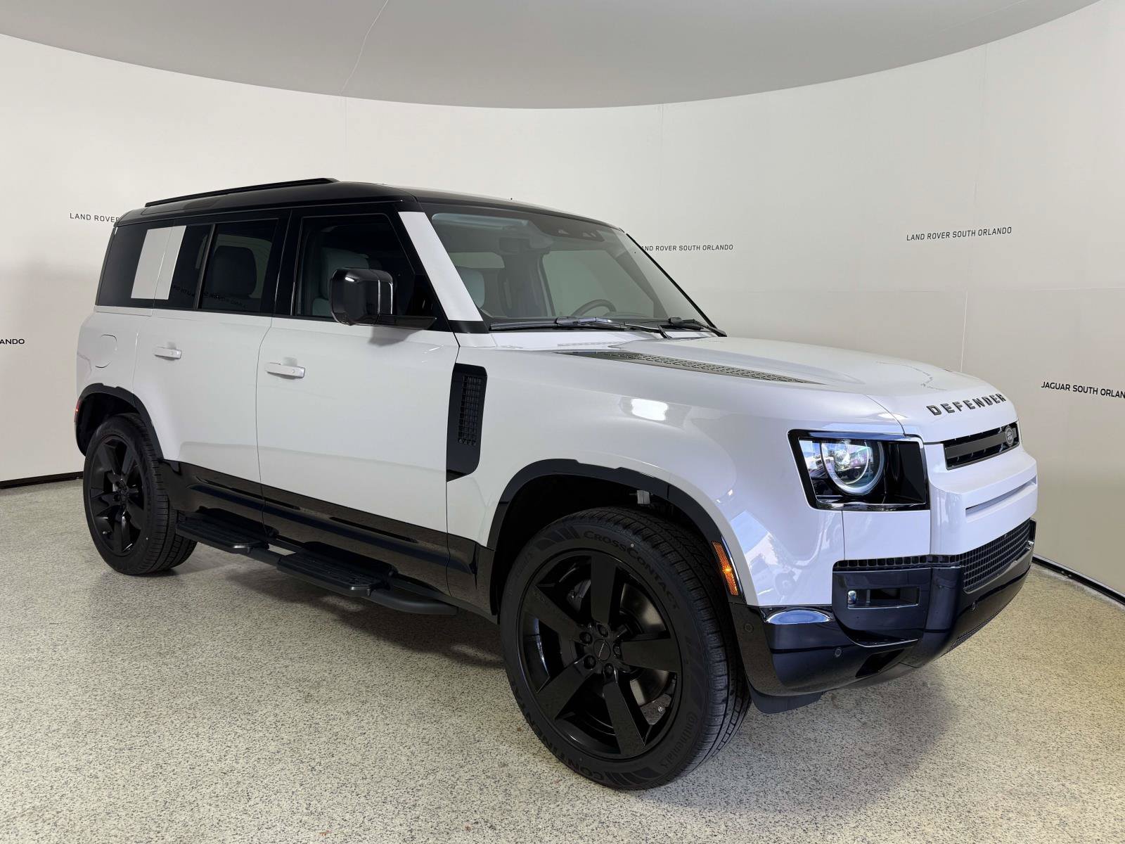 New 2026 Land Rover Defender 110 X-Dynamic SE AWD/4WD image 10