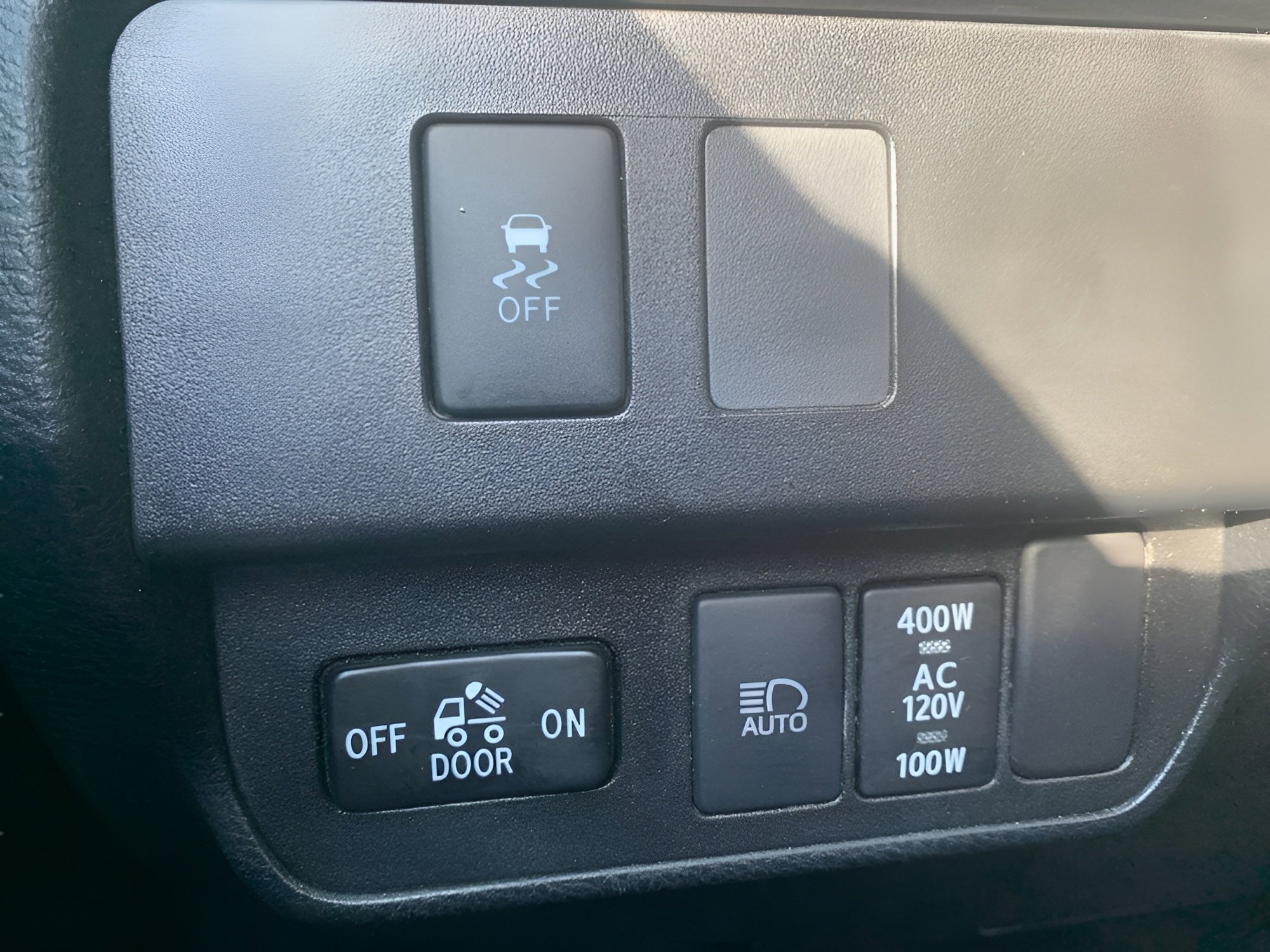 Used 2021 Toyota Tacoma TRD Sport AWD/4WD image 15