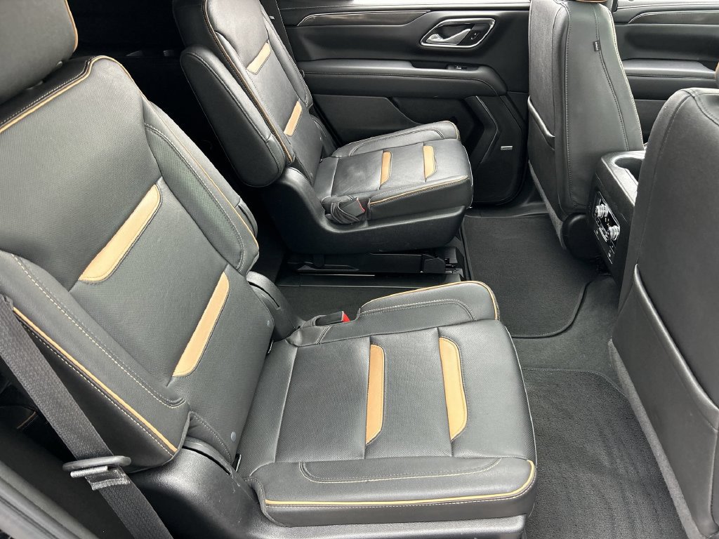 Used 2023 GMC Yukon AT4 w/ Technology Package AWD/4WD image 28