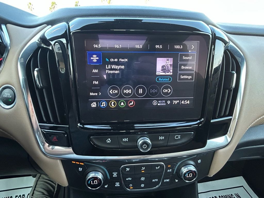 Used 2023 Chevrolet Traverse Premier image 15