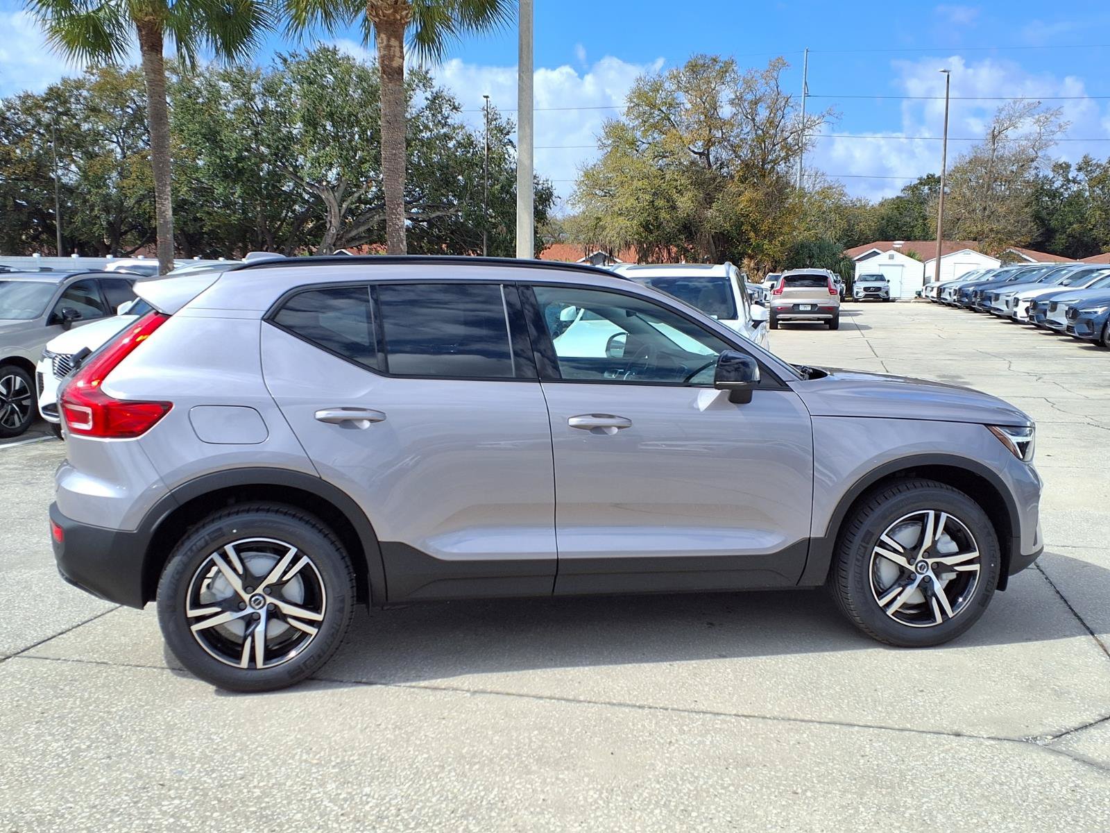 New 2026 Volvo XC40 B5 Core AWD/4WD image 8