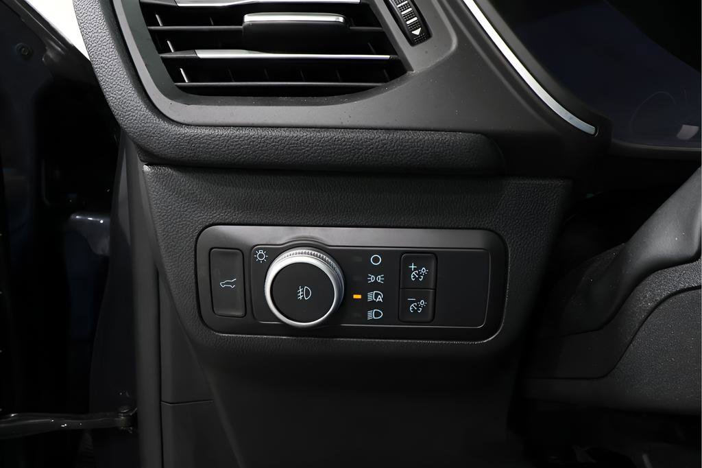 Used 2021 Ford Escape Titanium w/ Titanium Elite Package image 21