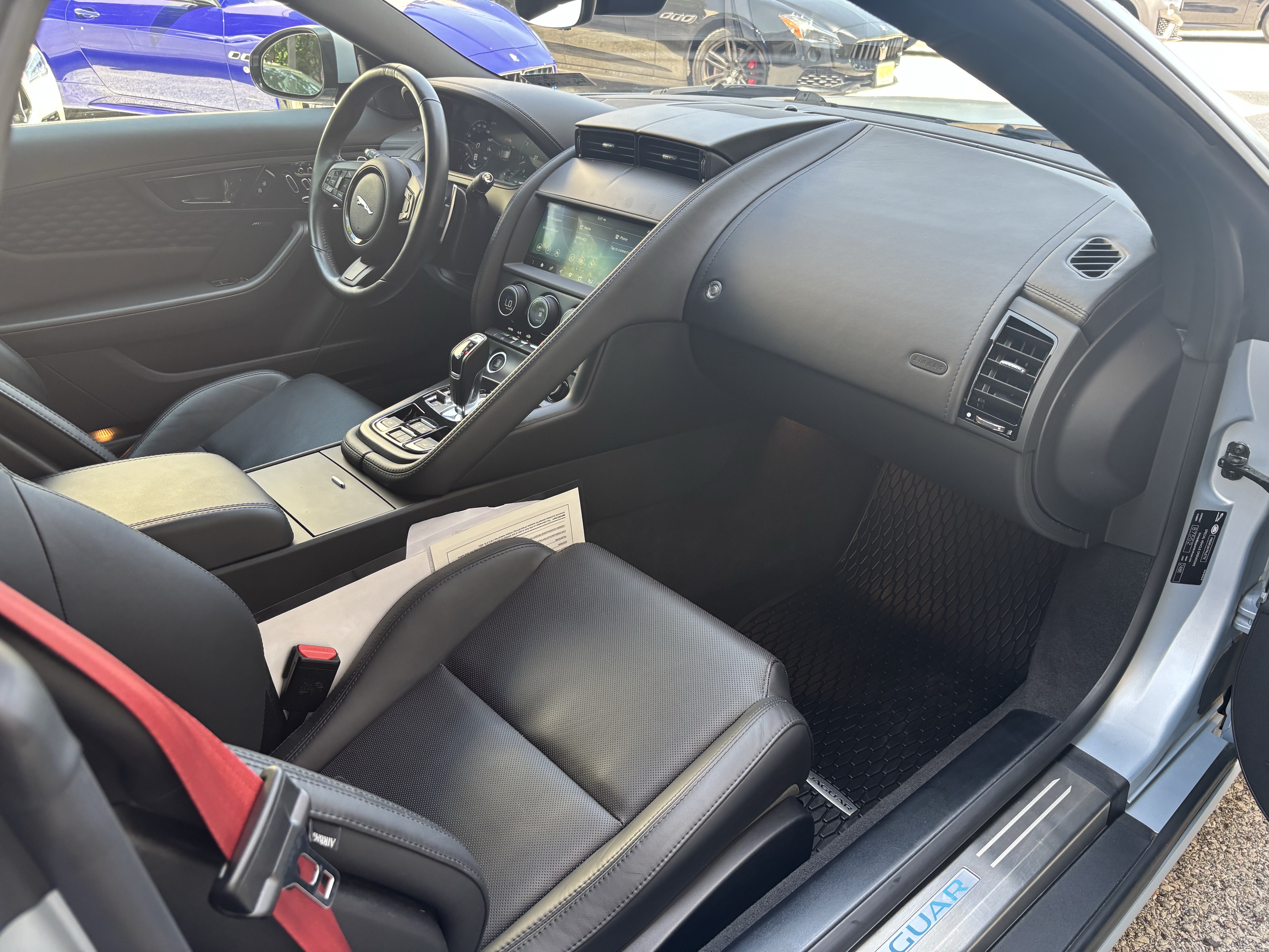 Used 2021 Jaguar F-TYPE R-Dynamic AWD/4WD image 21