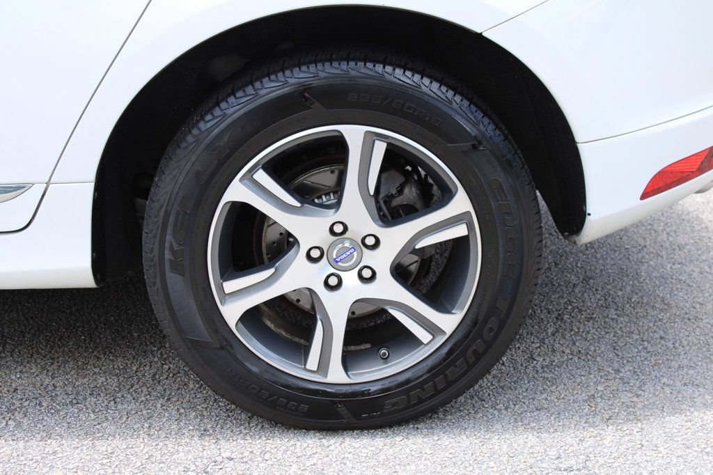 Used 2015 Volvo XC60 T6 Platinum AWD/4WD image 39
