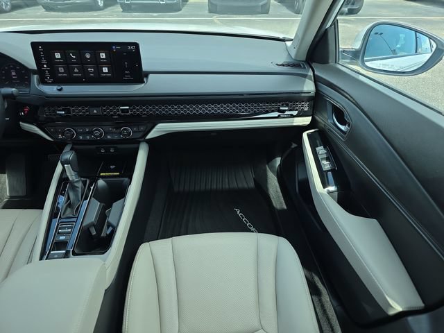 Certified 2025 Honda Accord Touring image 14
