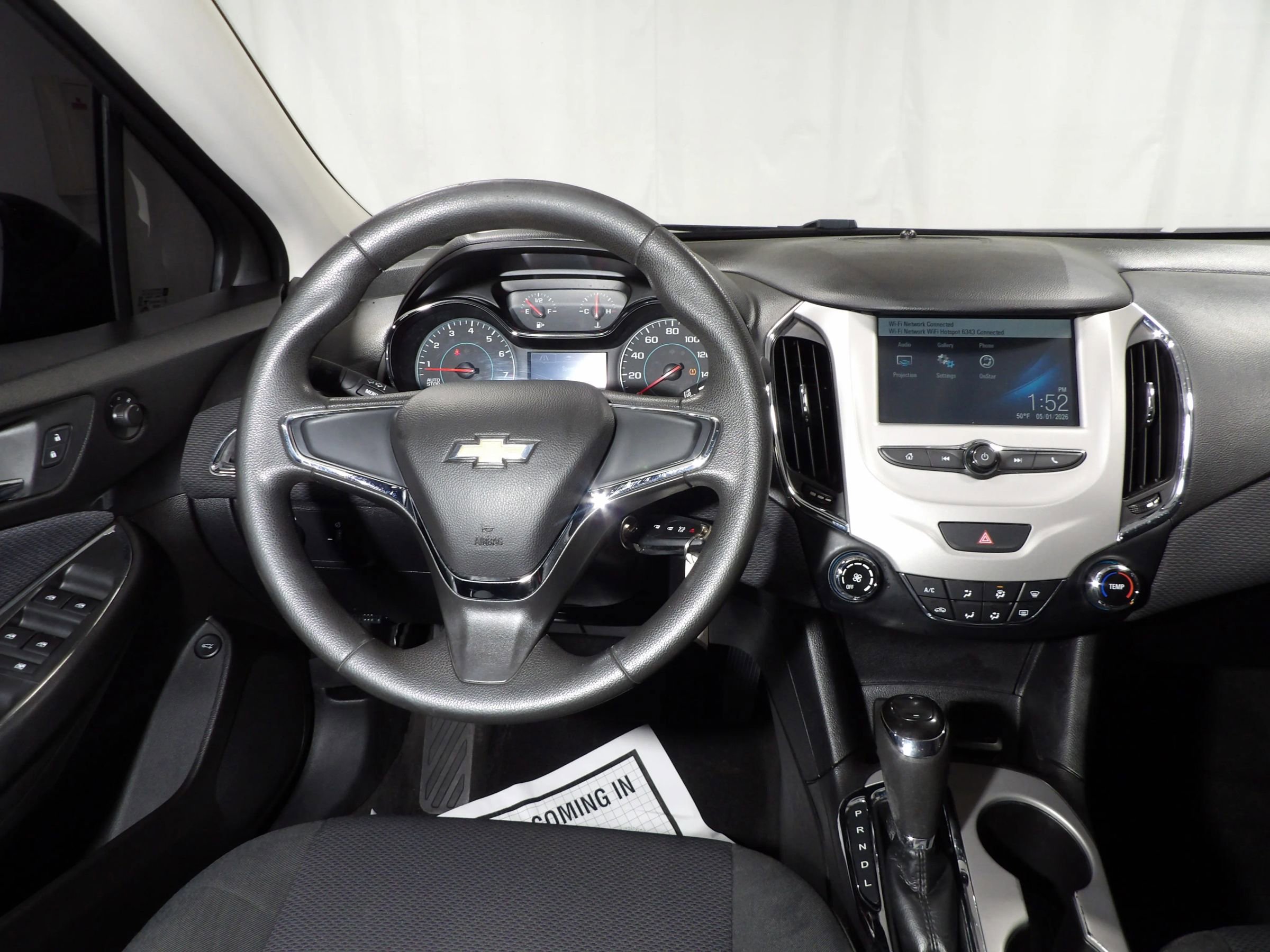 Used 2018 Chevrolet Cruze LS FWD image 12