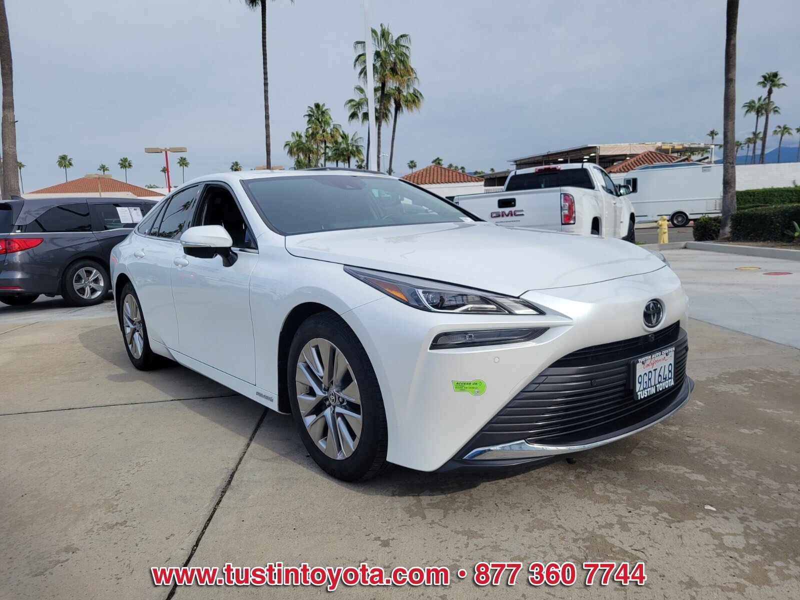 Certified 2023 Toyota Mirai XLE image 2