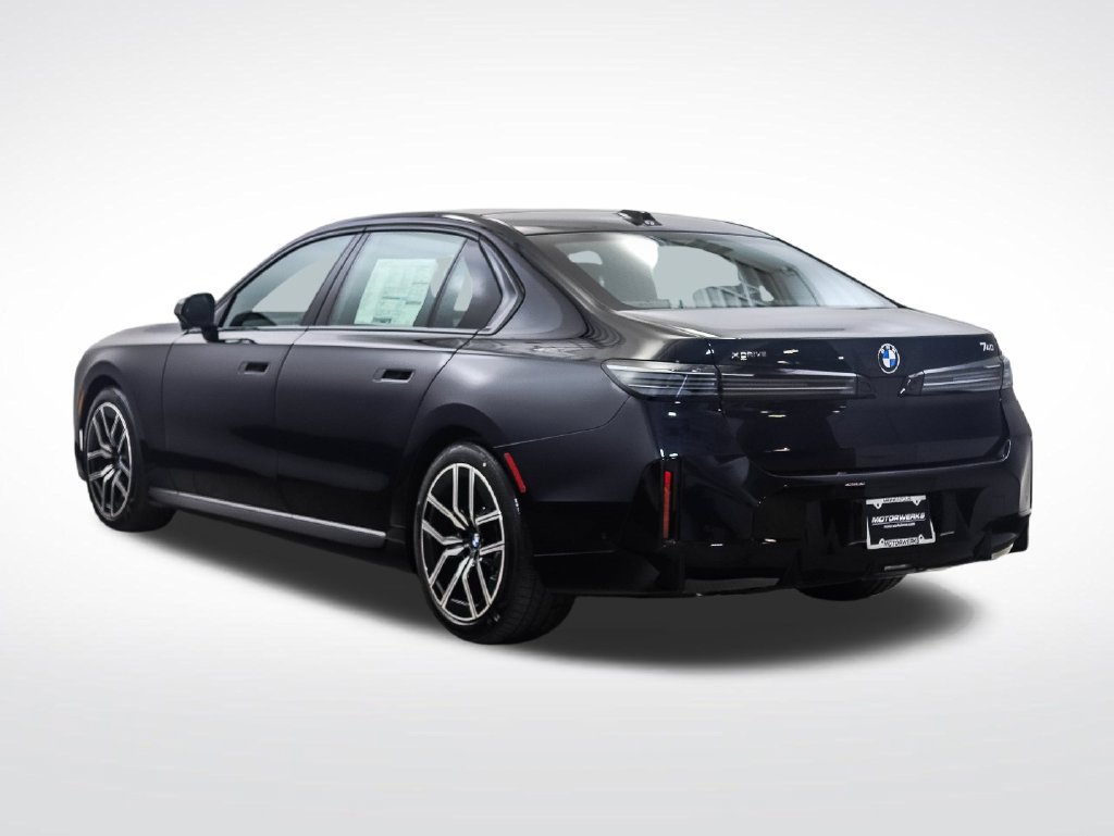 New 2027 BMW 740i xDrive w/ M Sport Package AWD/4WD image 3