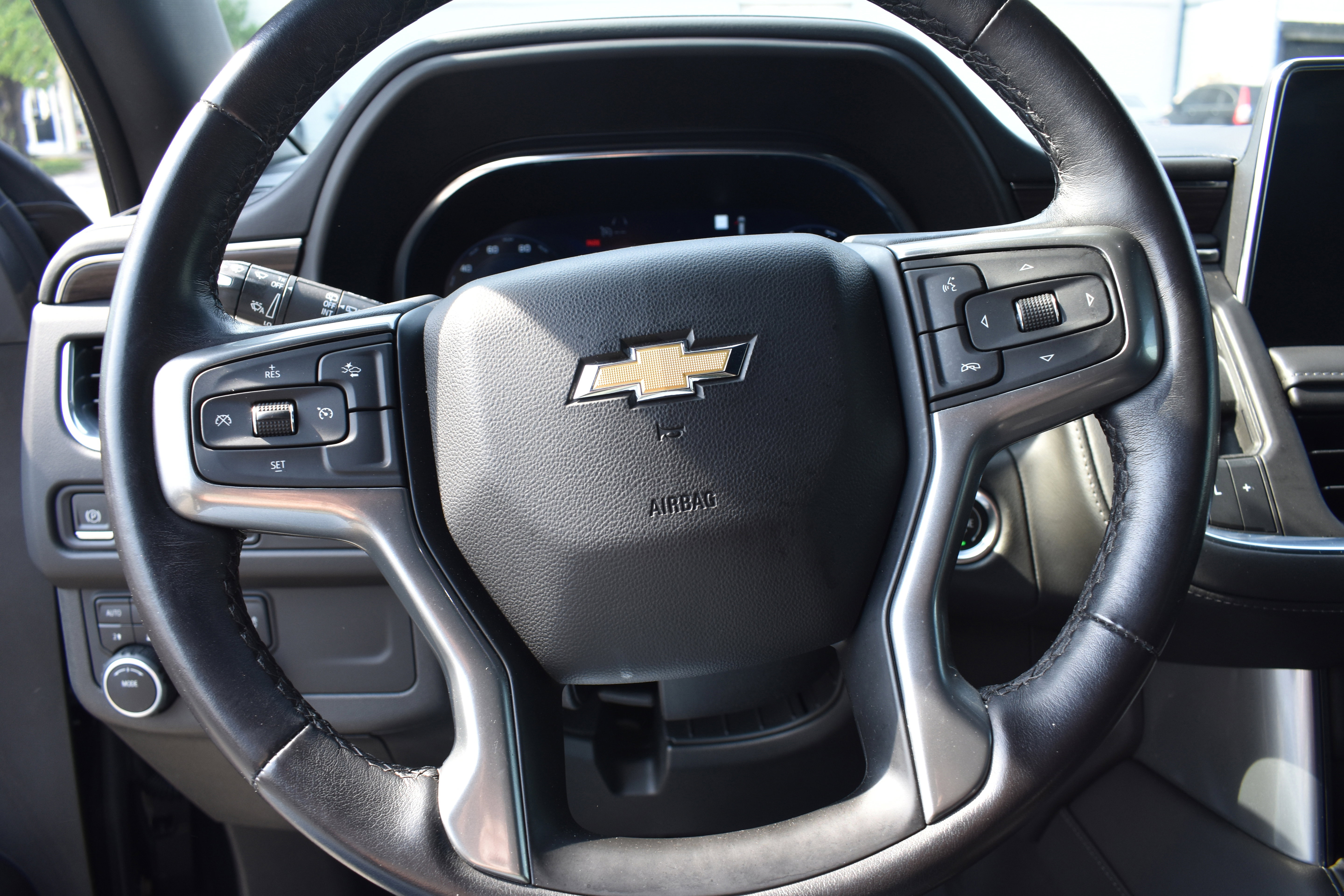 Used 2023 Chevrolet Tahoe LT image 13