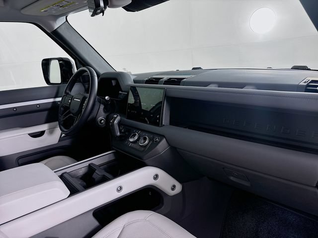 New 2025 Land Rover Defender 130 S AWD/4WD image 28