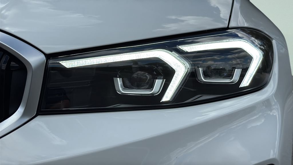 New 2026 BMW 330i Sedan w/ Premium Package image 26