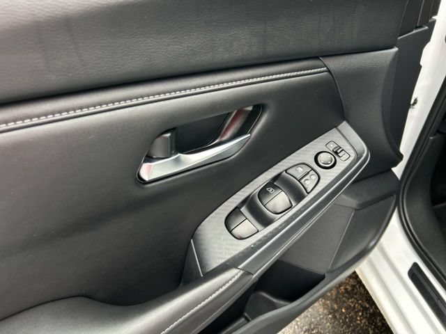 Used 2024 Nissan Sentra SV FWD image 25