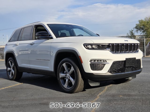 Used 2022 Jeep Grand Cherokee Limited AWD/4WD image 7