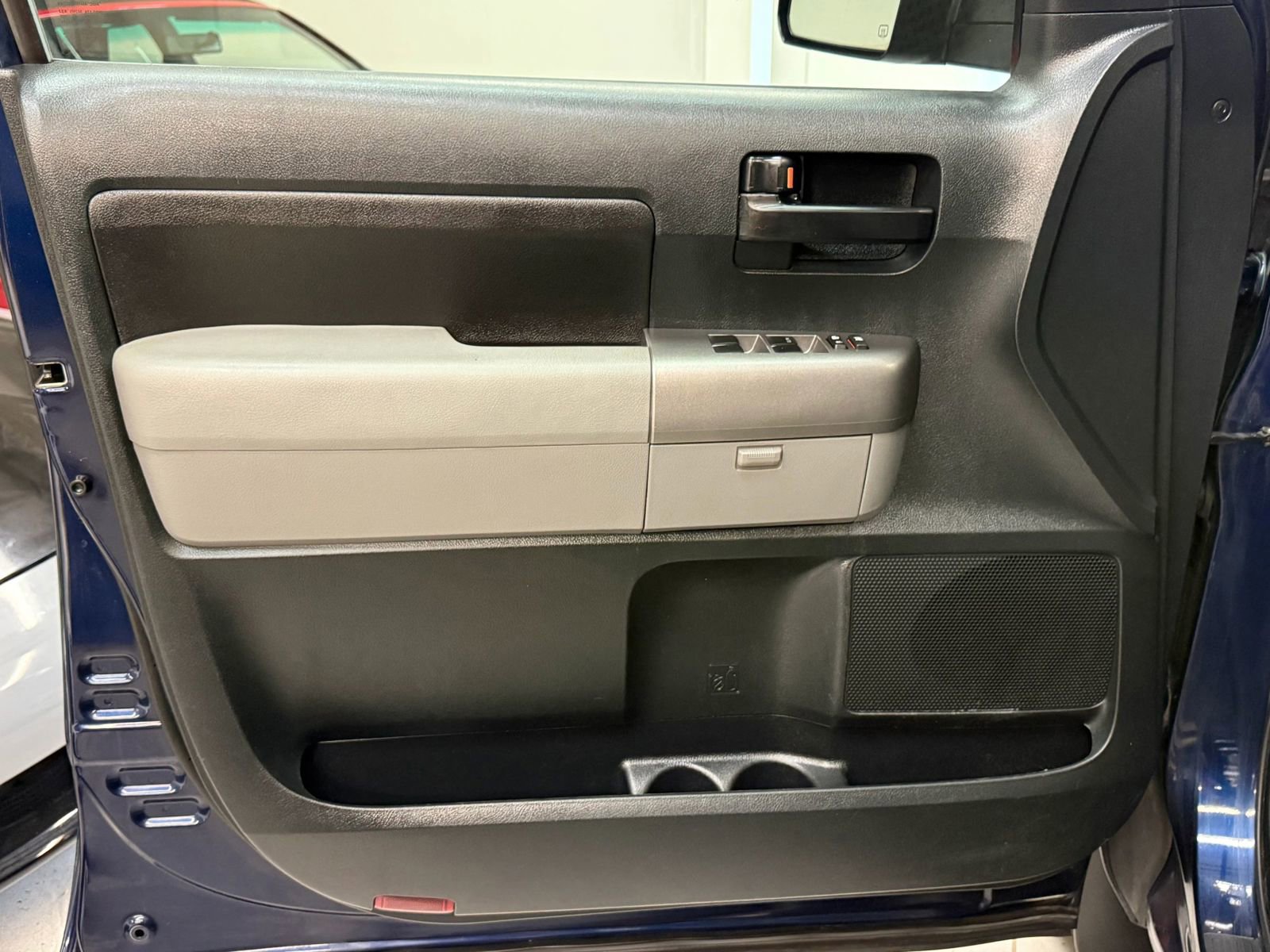 Used 2012 Toyota Tundra 4x4 Double Cab w/ TRD Off-Road Pkg image 18