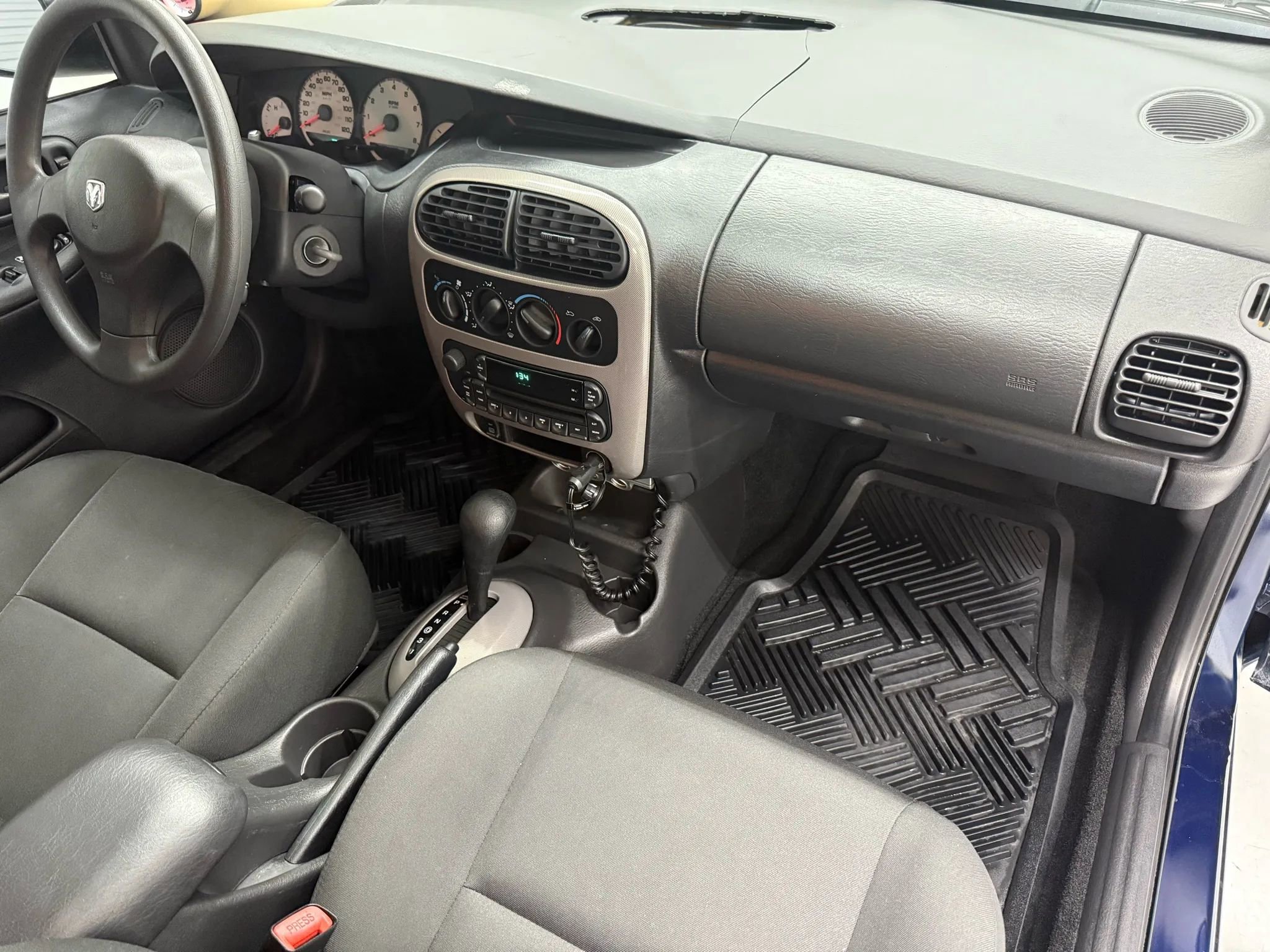 Used 2005 Dodge Neon SXT image 17