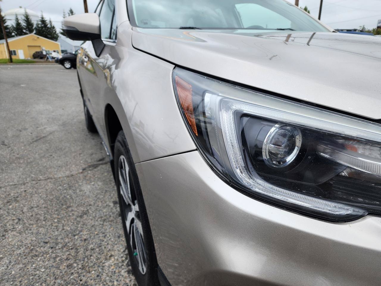 Used 2018 Subaru Outback 2.5i Limited AWD/4WD image 37