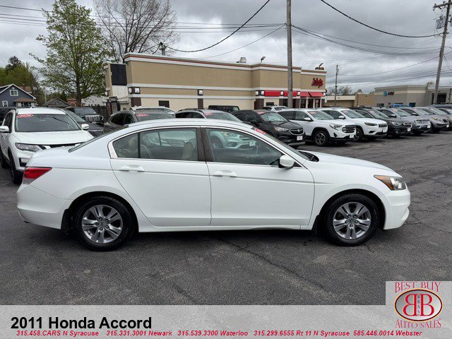 Used 2011 Honda Accord SE image 2