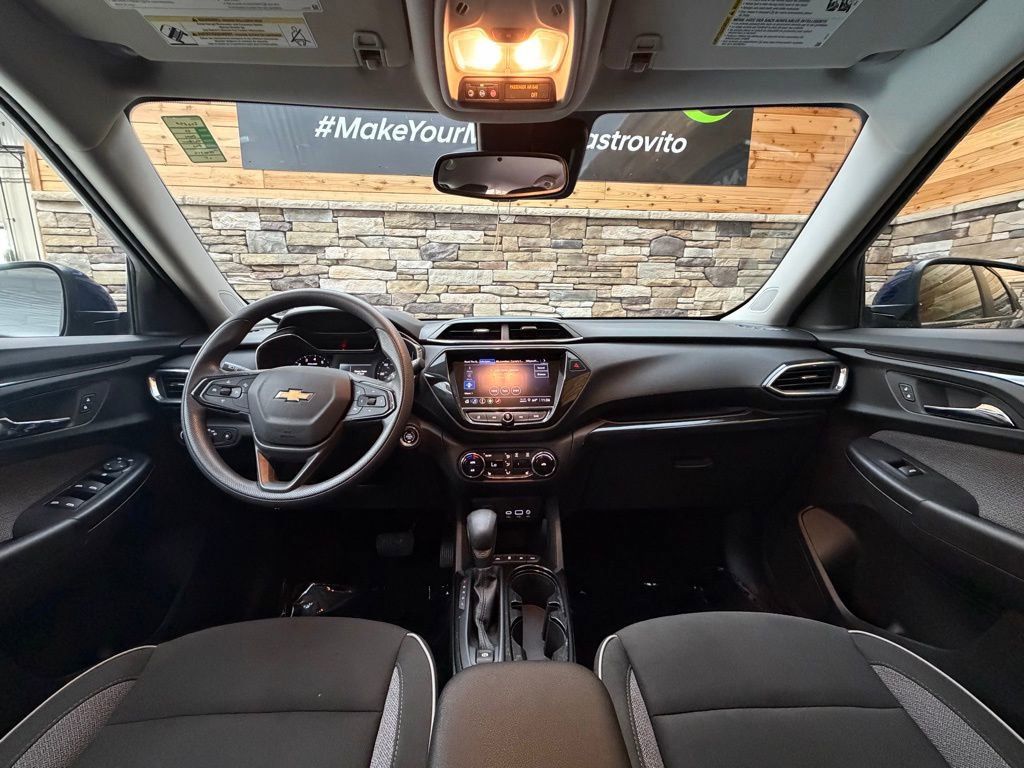 Used 2023 Chevrolet TrailBlazer LT w/ Convenience Package image 16