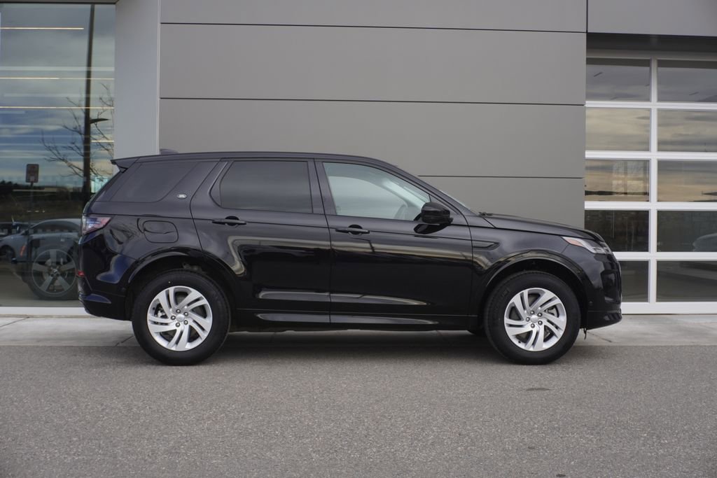 Used 2025 Land Rover Discovery Sport S image 7