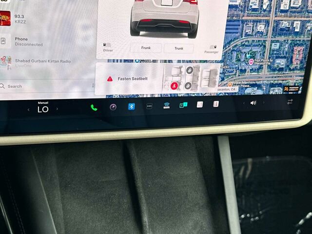 Used 2022 Tesla Model X image 25