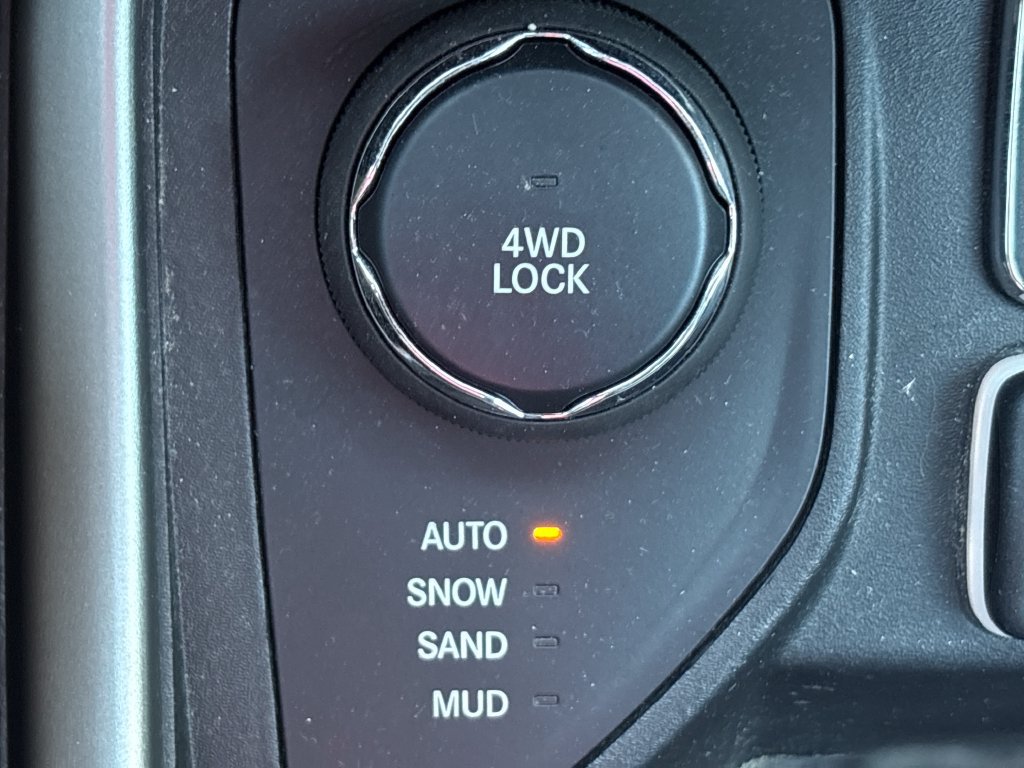 Used 2017 Jeep Compass Latitude AWD/4WD image 9