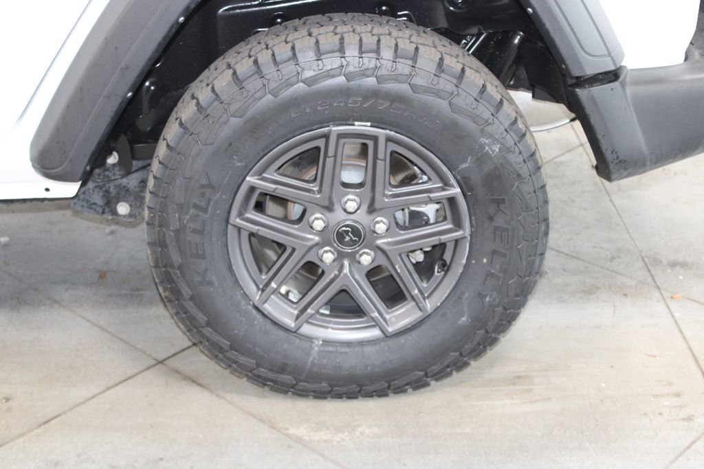 Used 2024 Jeep Wrangler Sport S image 18