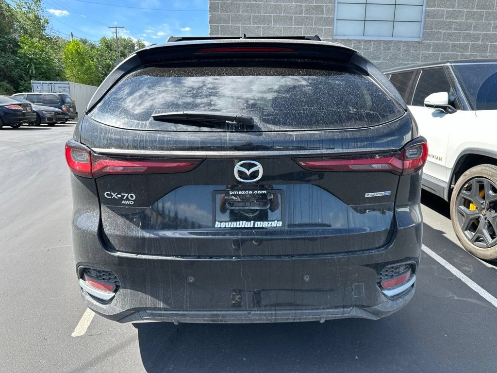 Certified 2025 MAZDA CX-70 Plug-In Hybrid w/ Premium Plus AWD/4WD image 4