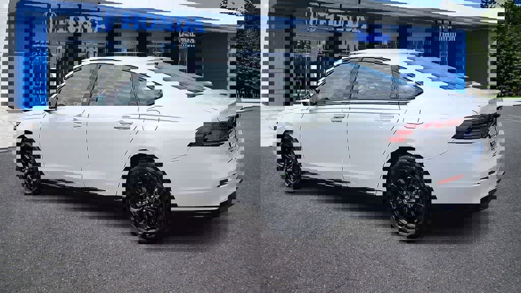 Certified 2025 Honda Accord SE image 6