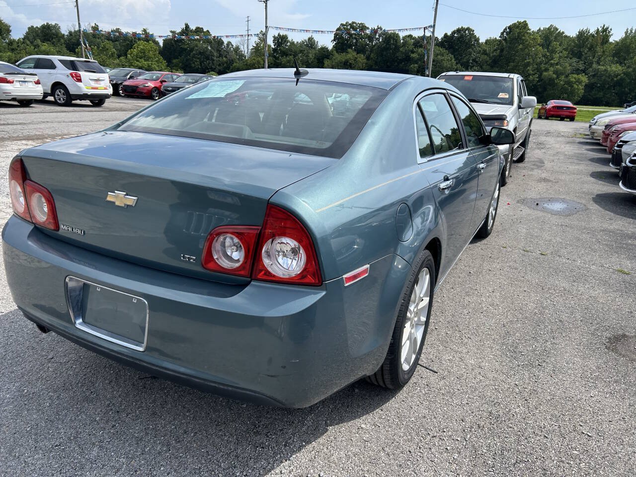 Used 2009 Chevrolet Malibu LTZ FWD image 7